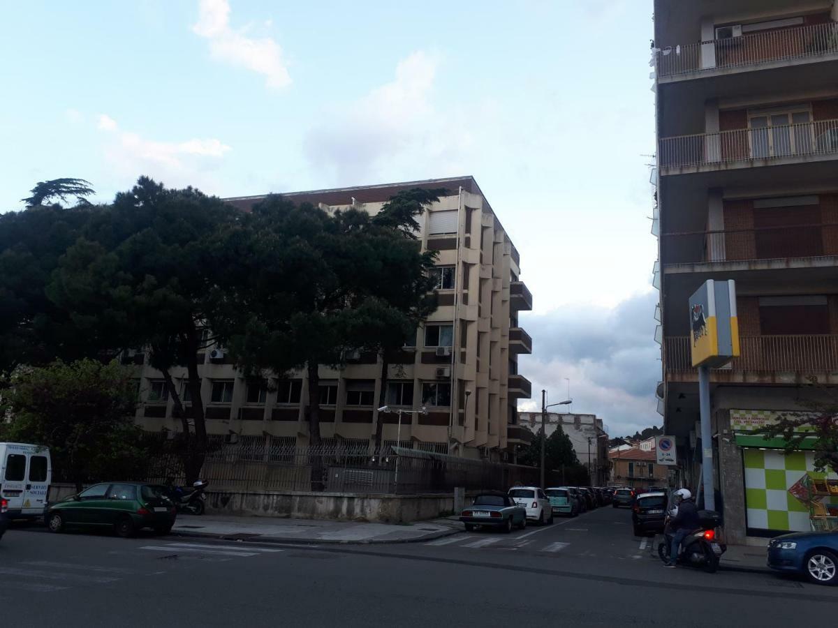 B&B Sicilia Messina Buitenkant foto