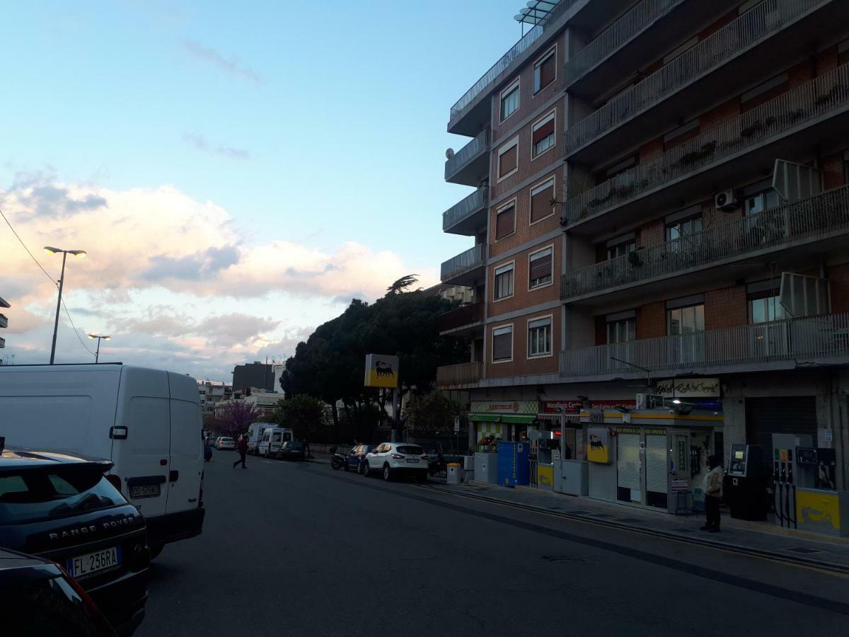 B&B Sicilia Messina Buitenkant foto
